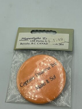 Star Trek Captain Deanna Troi Make It So Vintage Novelty Pin Button Hyperlight